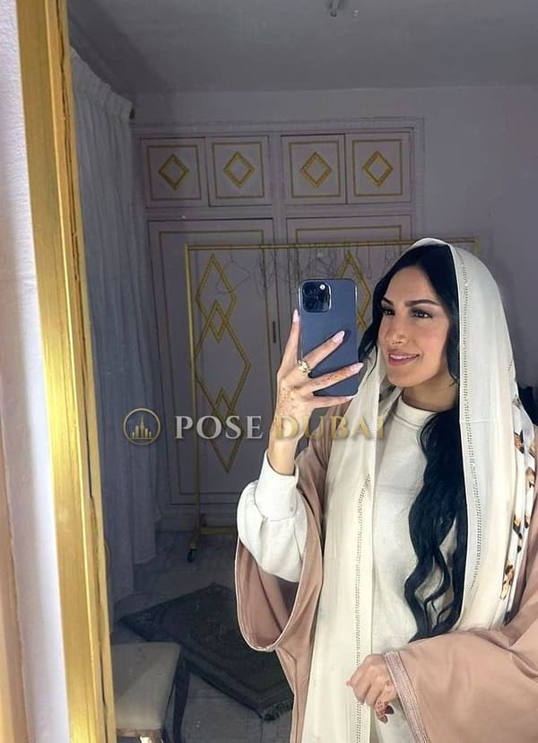Maya, 22, escort in Dubai — Tunisian, 170 cm (photo 7 of 13)
