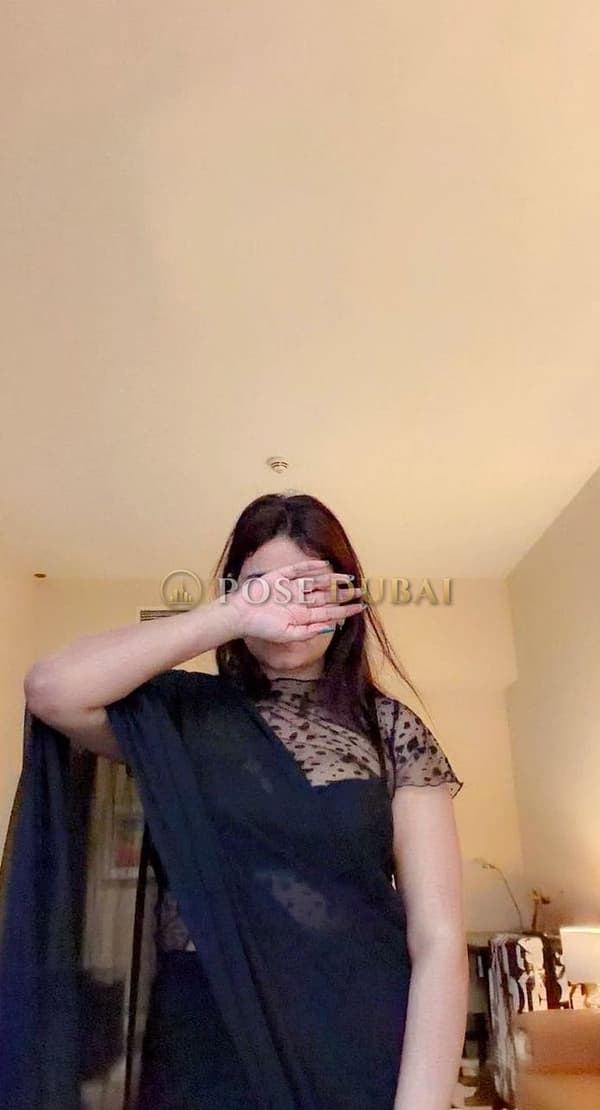 Maya, 23, escort in Dubai — 167 cm, Indian (photo 8 of 10)