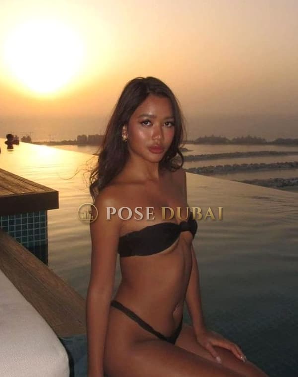 Maya, 24, escort in Dubai — Filipino, 165 cm (photo 7 of 11)