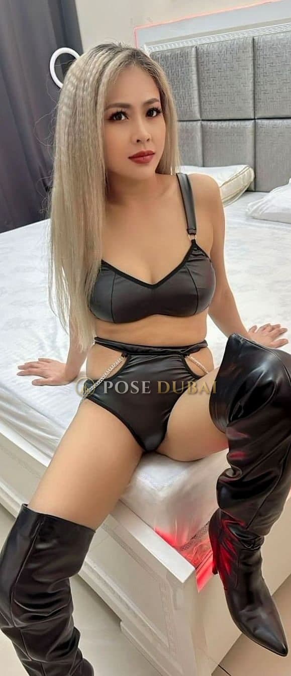 Mia, 23, escort in Dubai — 155 cm, Vietnamese (photo 8 of 10)