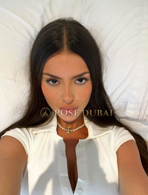 Milla, 23, escort in Dubai — 169 cm, Romanian (photo 4 of 6)