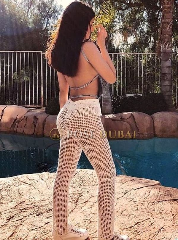 Mina, 19, escort in Dubai — 165 cm (photo 4 of 13)