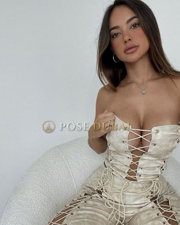 Mizi, 23, escort in Dubai — 170 cm (photo 5 of 13)