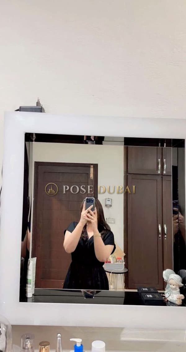 Muskan, 23, escort in Dubai — 163 cm, Indian (photo 4 of 4)