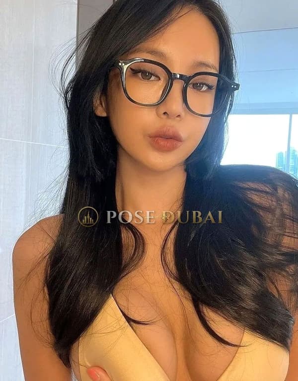 Nana, 22, escort in Dubai — Korean, 170 cm (photo 7 of 13)