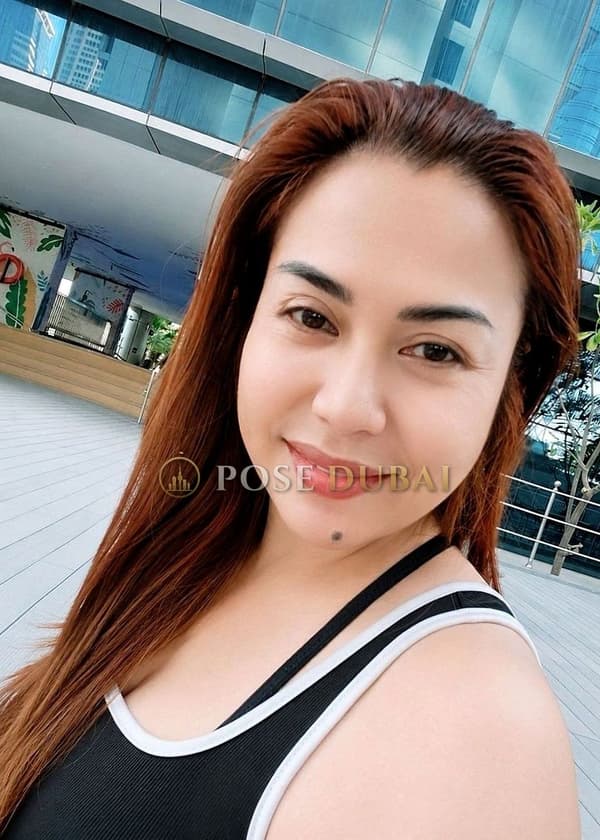 Naomi, 35, escort in Dubai — Filipino, 160 cm (photo 5 of 6)