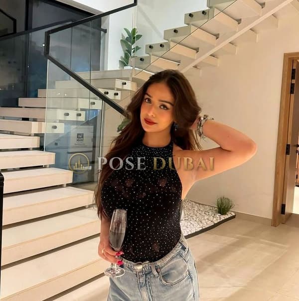 Neetu, 22, escort in Dubai — Indian, 168 cm (photo 3 of 6)