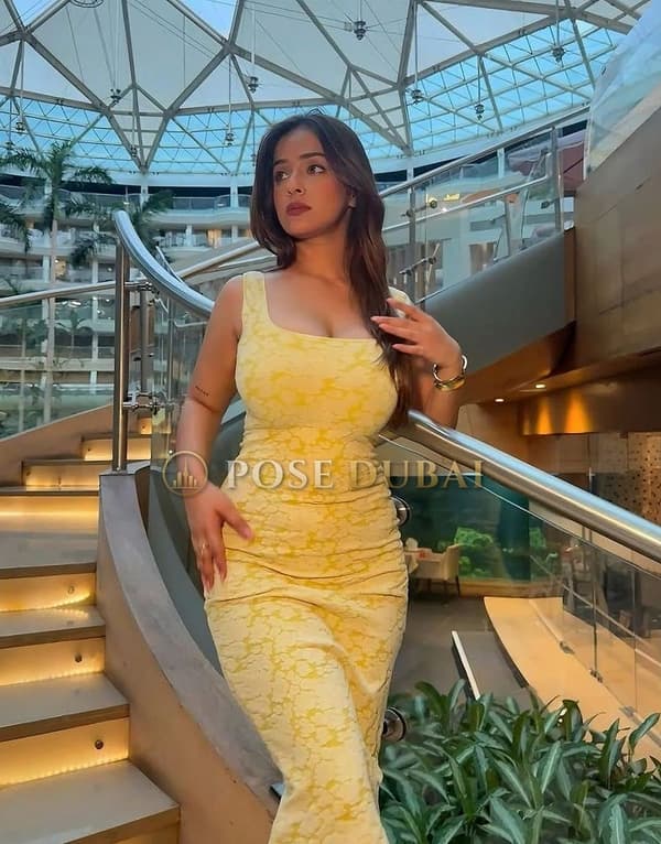 Neetu, 22, escort in Dubai — 168 cm, Indian (photo 4 of 6)