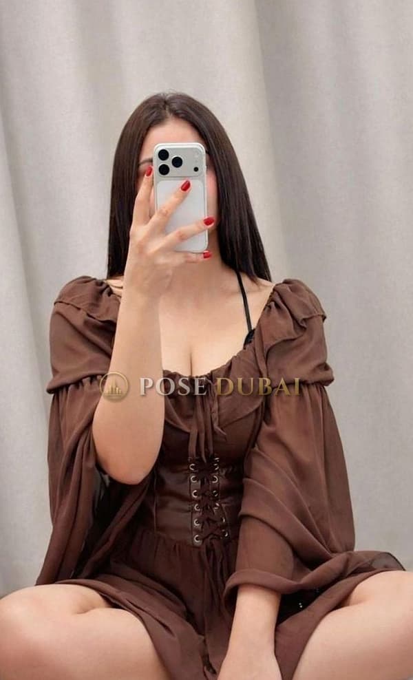 Neha, 25, escort in Dubai — Indian, 165 cm (photo 7 of 10)