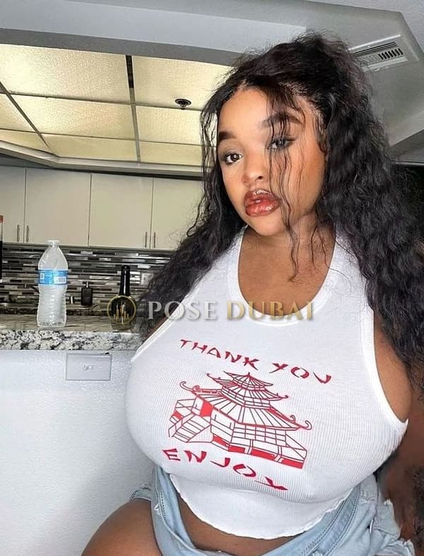 Nikita, 25, escort in Dubai — Ghanaian, 172 cm (photo 3 of 10)