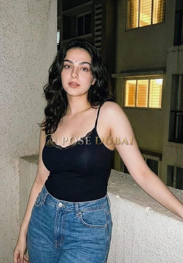 Nishi, 23, escort in Dubai — 170 cm, Indian (photo 4 of 4)