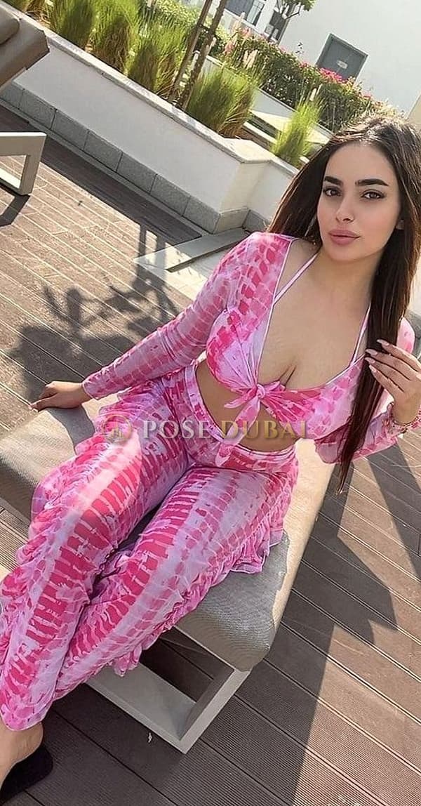 Nounou, 20, escort in Dubai — 167 cm (photo 4 of 8)