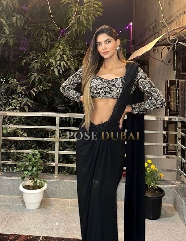 Palak, 21, escort in Dubai — 162 cm, Indian (photo 2 of 2)
