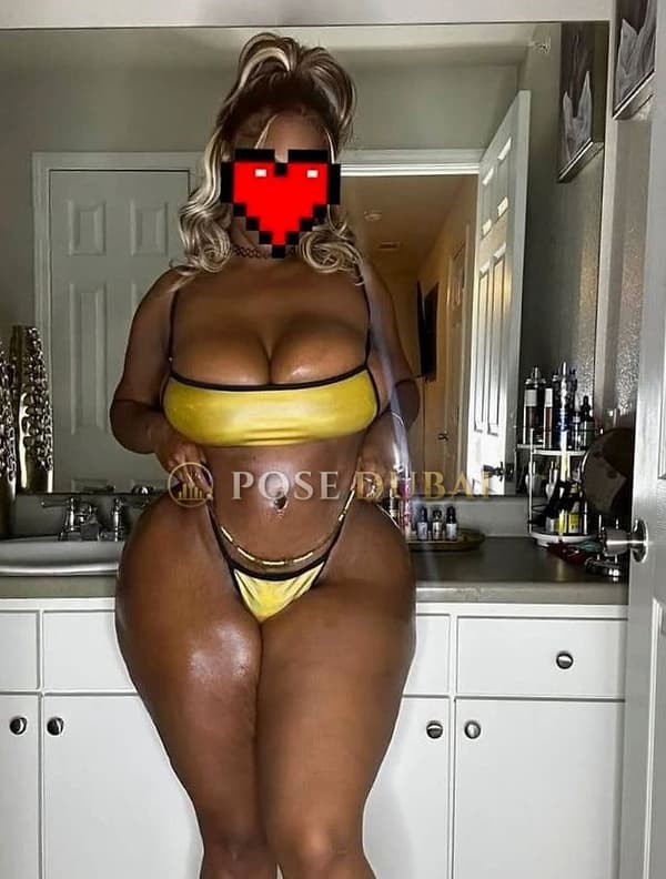 Pearl, 27, escort in Dubai — 168 cm, South African (photo 4 of 8)