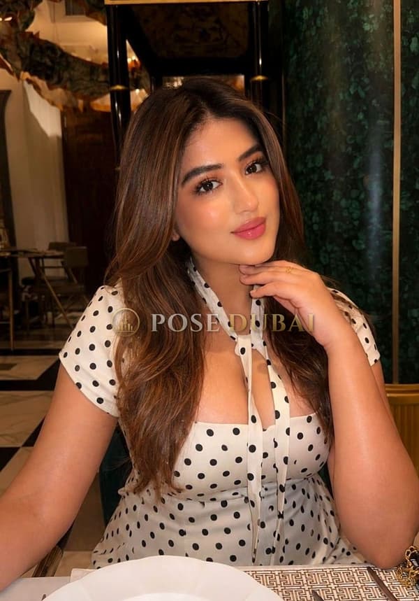 Preeti, 22, escort in Dubai — Indian, 169 cm (photo 3 of 5)