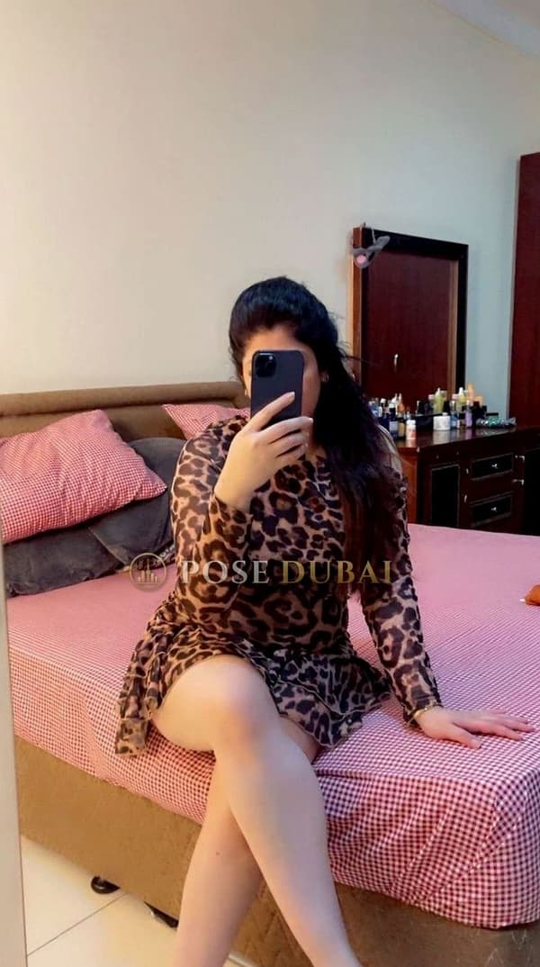 Priya, 29, escort in Dubai — Indian (photo 4 of 6)