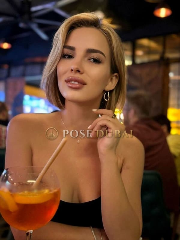 Adelina, 24, escort in Dubai — Belarusian, 163 cm (photo 1 of 8)