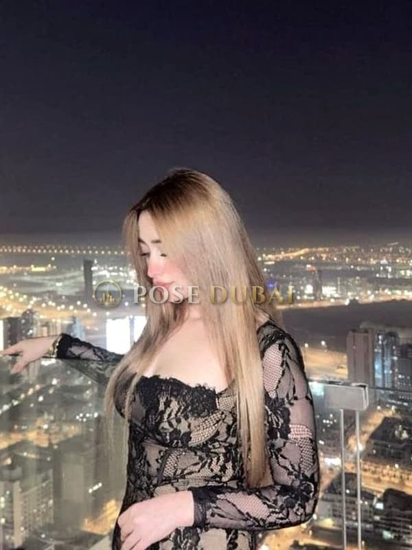 Tanvi, 21, escort in Dubai — Indian, 154 cm (photo 1 of 6)