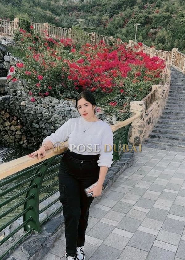 Ritika, 21, escort in Dubai — Indian, 162 cm (photo 13 of 13)