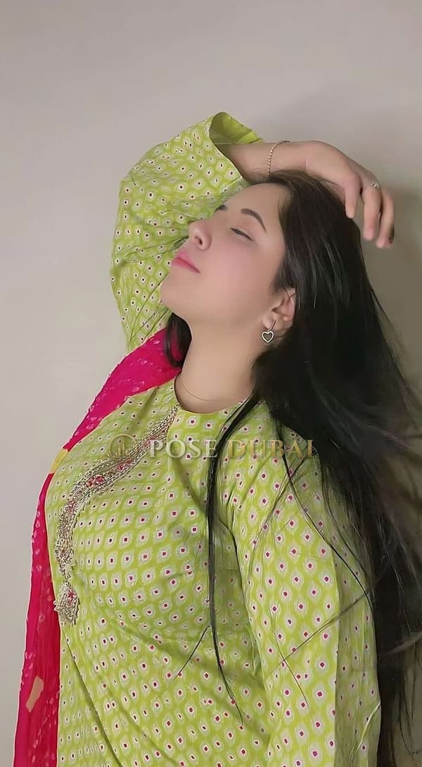 Ritika, 21, escort in Dubai — 162 cm, Indian (photo 2 of 13)