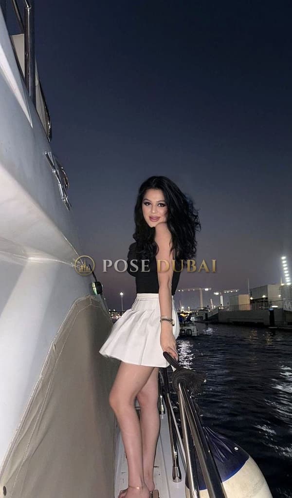 Sara, 26, escort in Dubai — Turkish, 165 cm (photo 3 of 11)