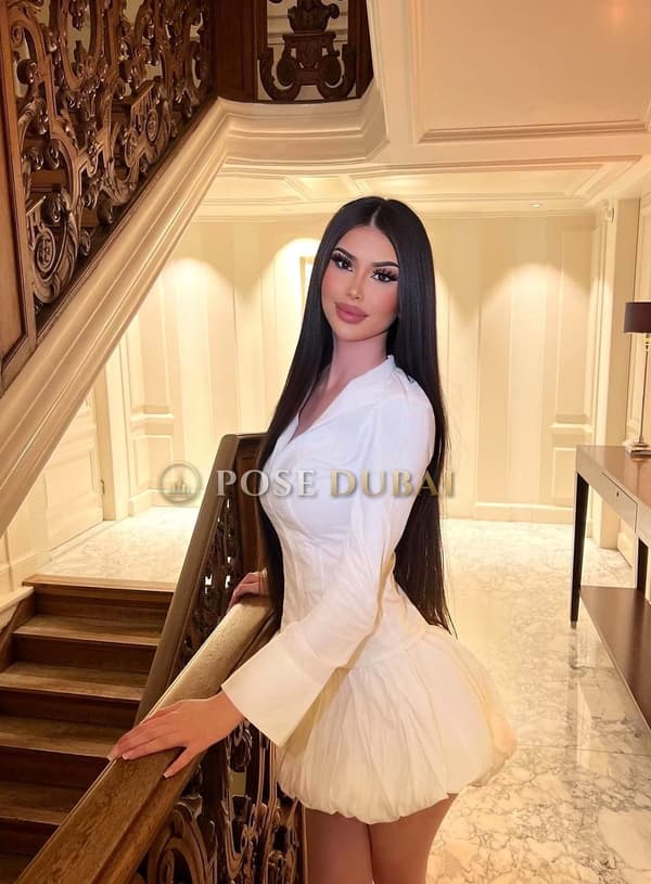 Sarah, 23, escort in Dubai — 168 cm, Romanian (photo 4 of 9)