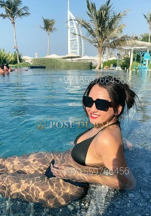 Sarah, 23, escort in Dubai — Filipino, 156 cm (photo 9 of 13)