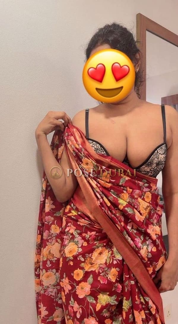 Shehani, 29, escort in Dubai — Sri Lankan, 153 cm (photo 1 of 8)