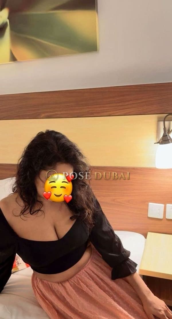 Shehani, 29, escort in Dubai — Sri Lankan, 153 cm (photo 5 of 8)