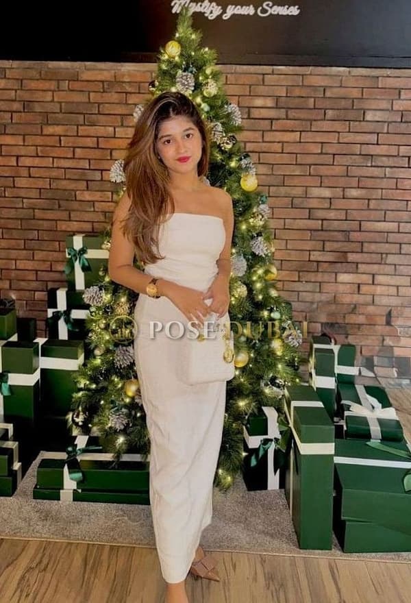 Shital, 22, escort in Dubai — Indian, 164 cm (photo 3 of 4)