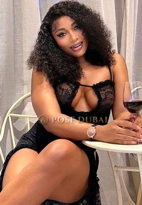 Simmy, 25, escort in Dubai — 168 cm, Tanzanian (photo 6 of 11)