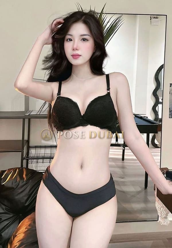 Sun, 20, escort in Dubai — Korean, 168 cm (photo 5 of 6)