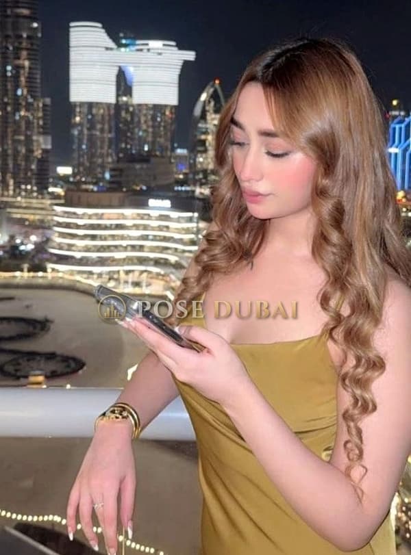Tanvi, 21, escort in Dubai — Indian, 154 cm (photo 5 of 6)