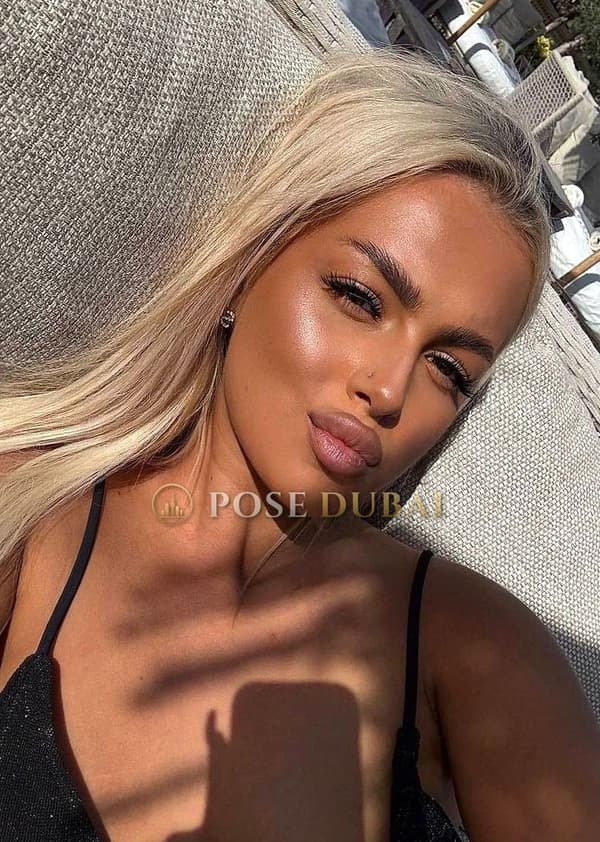Vitalina, 20, escort in Dubai — Russian, 175 cm (photo 9 of 12)