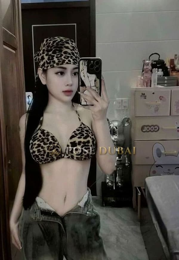 Yumie, 23, escort in Dubai — 169 cm (photo 5 of 5)