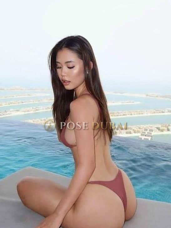 Yuna, 22, escort in Dubai — Singaporean, 165 cm (photo 1 of 7)