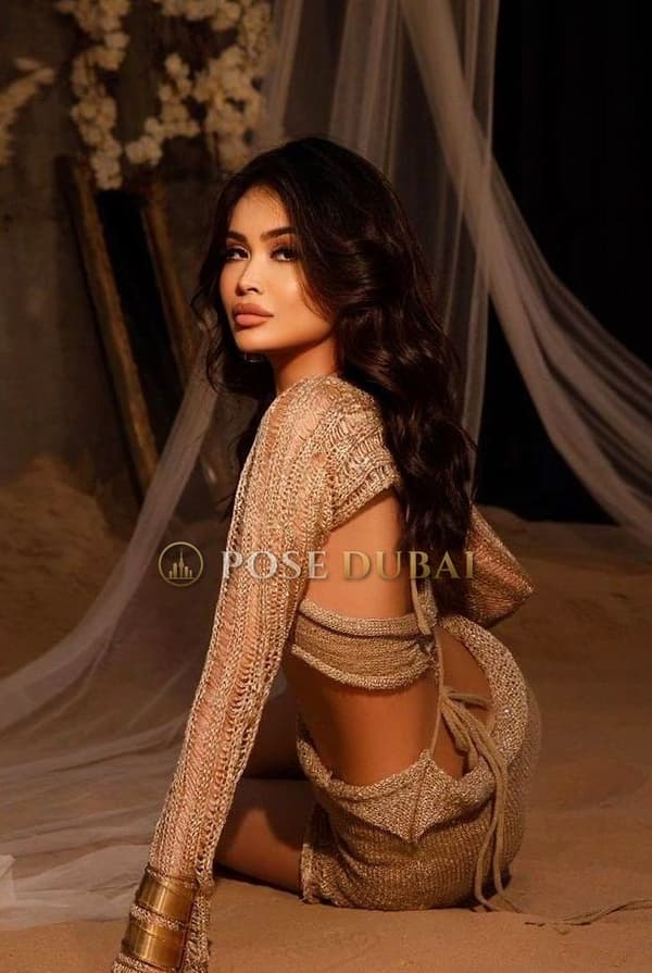 Zarina, 23, escort in Dubai — 170 cm (photo 4 of 11)