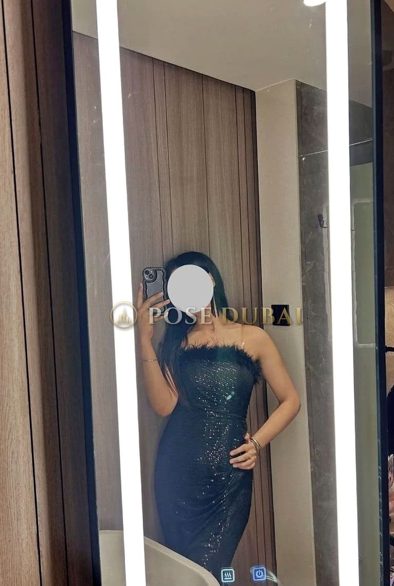 Arohi, 23, escort in Dubai — Indian, 173 cm (photo 3 of 6)