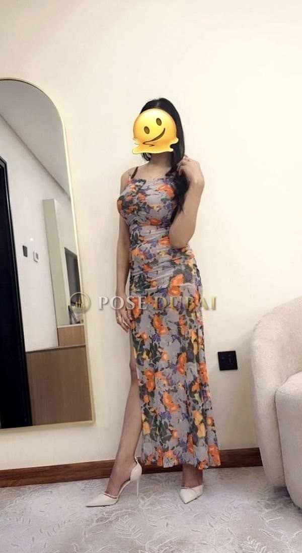 Avni, 23, escort in Dubai โ Indian, 172 cm (photo 1 of 7)