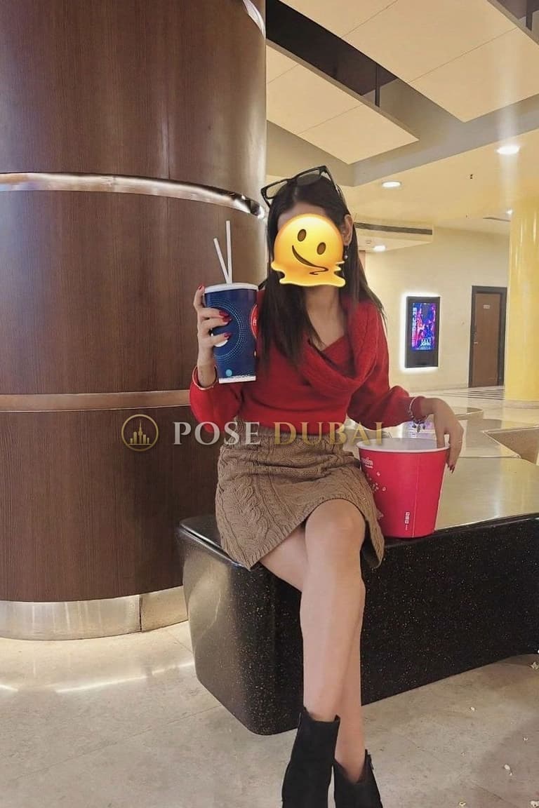 Avni, 23, escort in Dubai — Indian, 172 cm (photo 3 of 7)