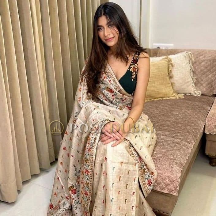 Saara, 21, escort in Dubai — Indian, 164 cm (photo 1 of 2)