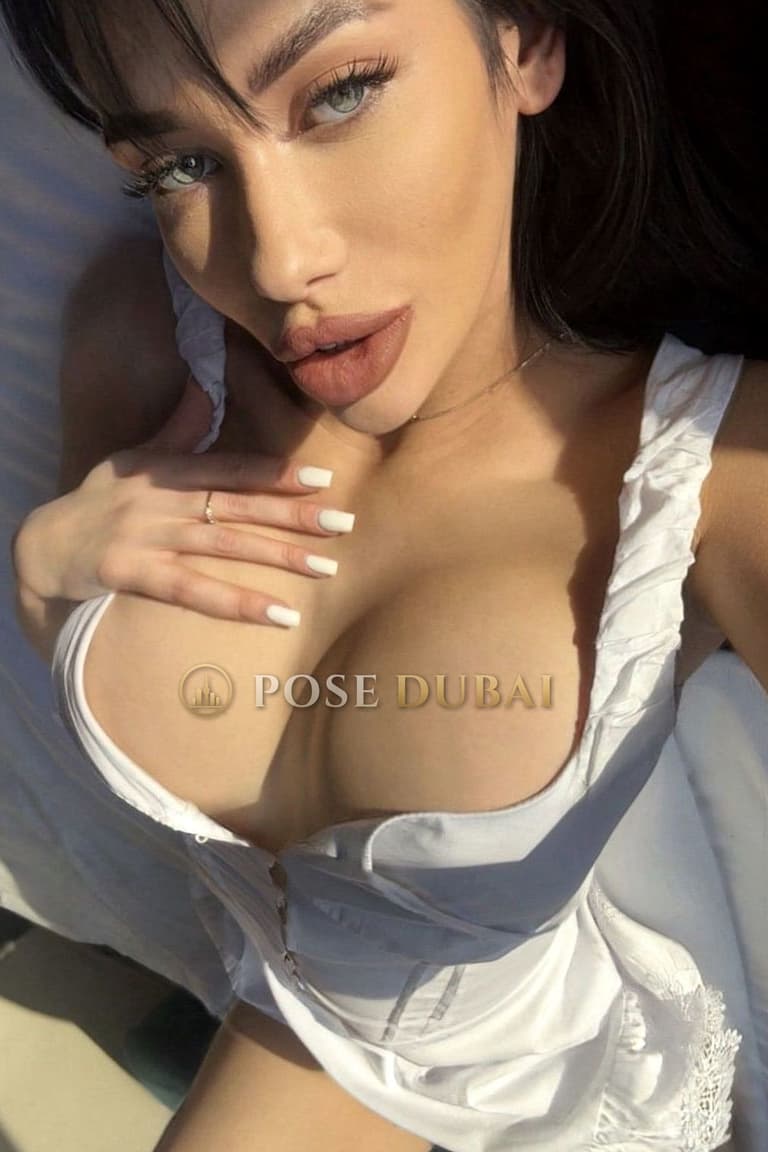 Alina, 25, escort in Dubai — 170 cm, Ukrainian (photo 2 of 9)