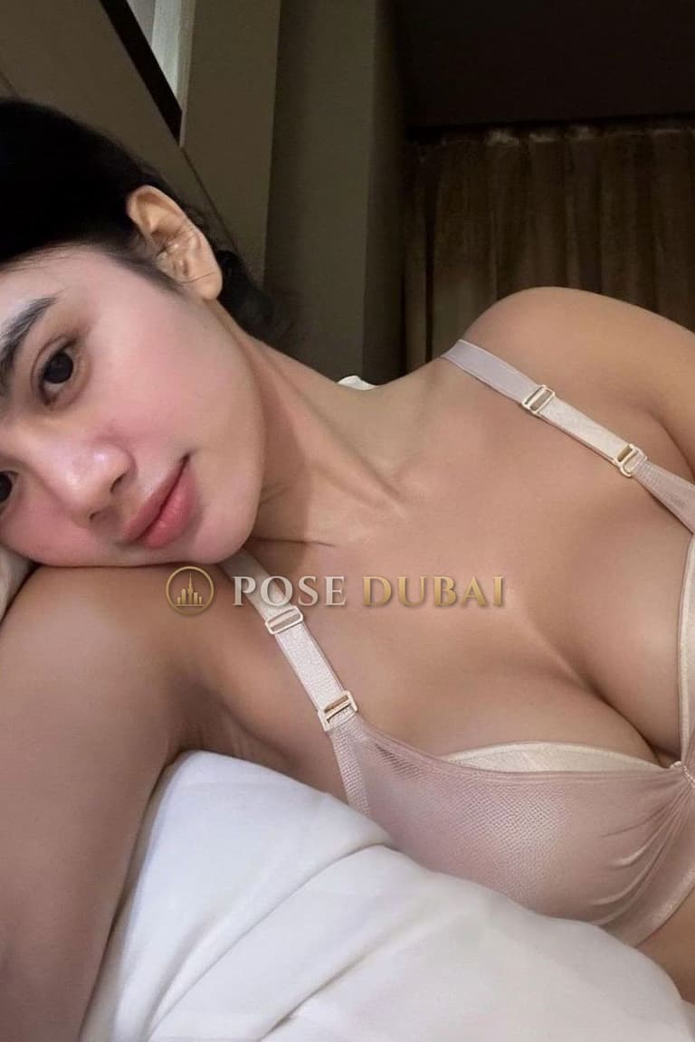 Ana, 25, escort in Dubai — Cambodian, 167 cm (photo 1 of 6)