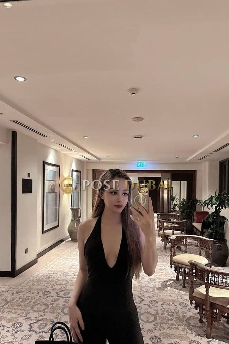 Cherry, 23, escort in Dubai — Singaporean, 170 cm (photo 1 of 12)