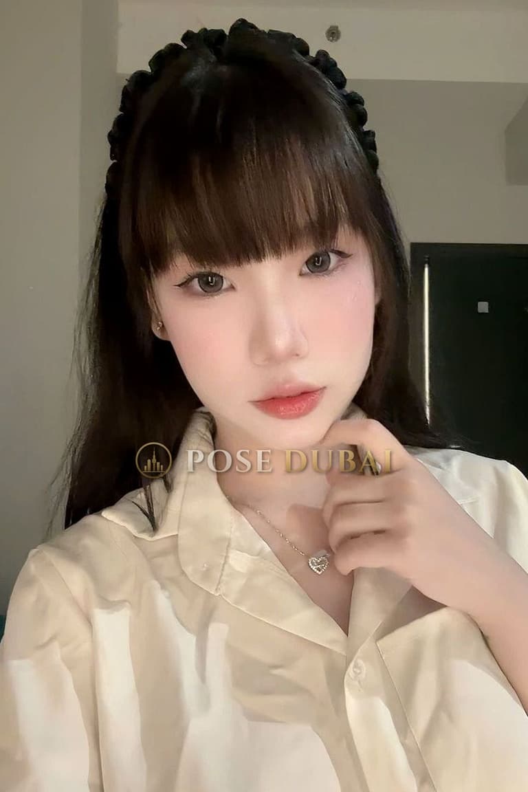 Elsa, 18, escort in Dubai — Vietnamese, 160 cm (photo 1 of 17)