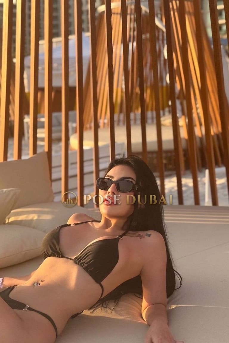 Emily, 26, escort in Dubai — Thai, 160 cm (photo 3 of 20)