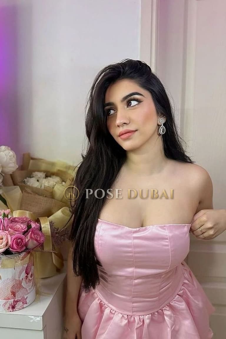 Harleen, 23, escort in Dubai — Indian, 167 cm (photo 3 of 4)