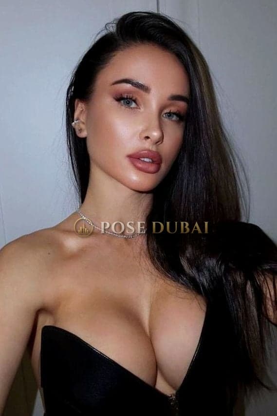 Julia, 21, escort in Dubai — Russian, 168 cm (photo 1 of 8)