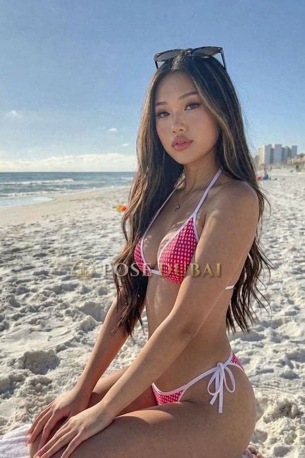 Leila, 24, escort in Dubai — 167 cm (photo 1 of 5)