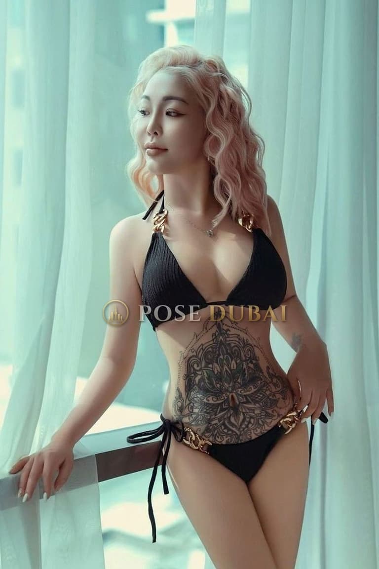 Lyna, 22, escort in Dubai — 162 cm, Singaporean (photo 2 of 15)